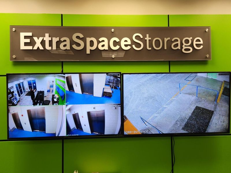 Images Extra Space Storage