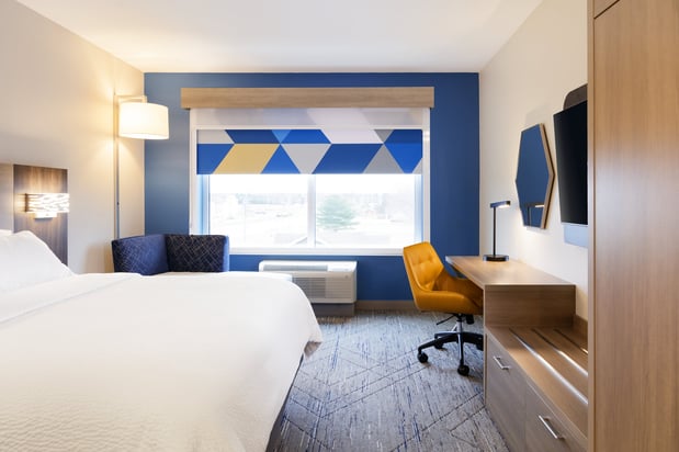Images Holiday Inn Express & Suites Gonzales by IHG