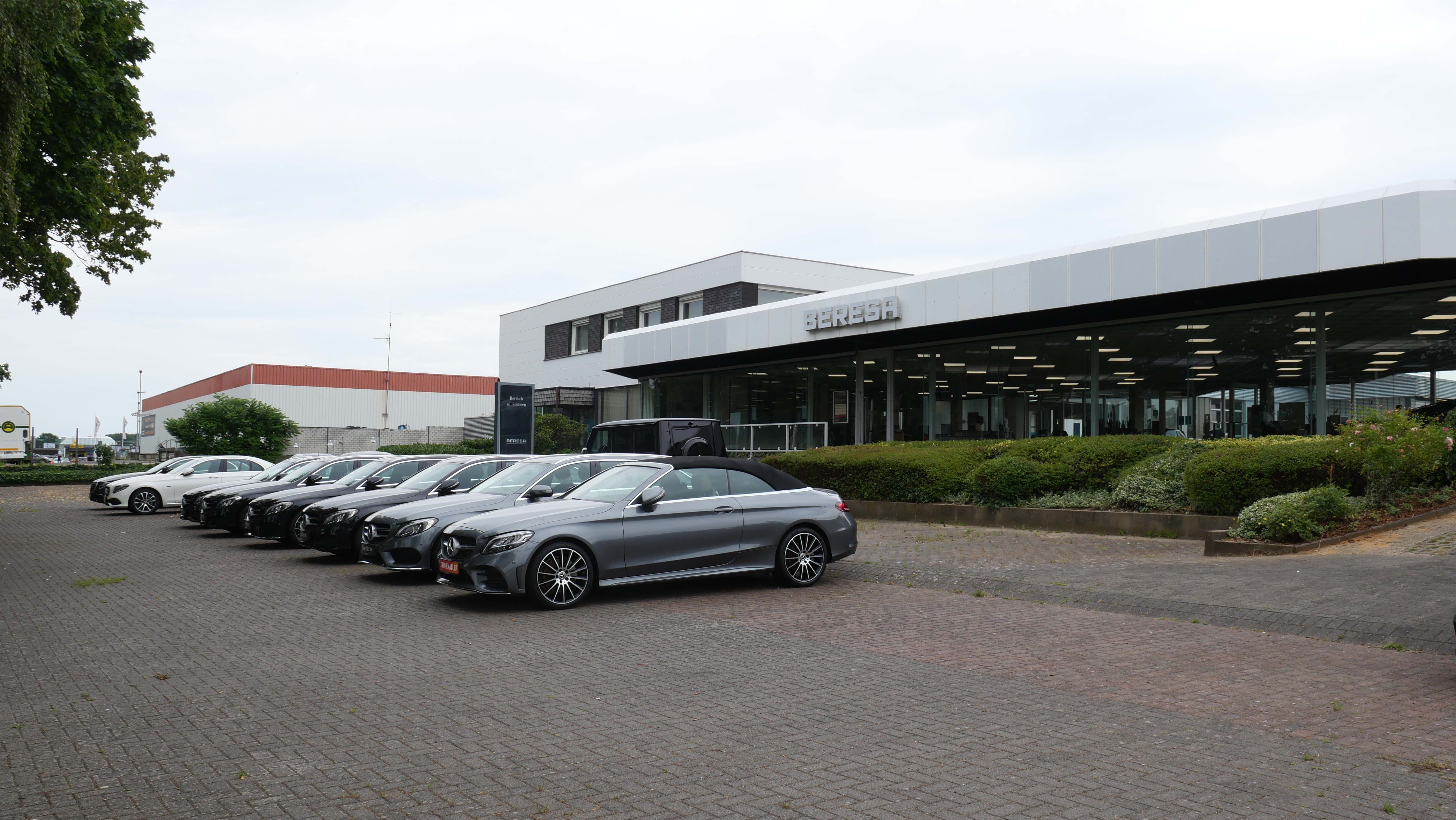 Mercedes-Benz Beresa Dülmen Parkplatz Außenansicht