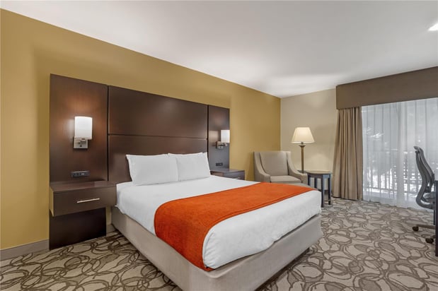 Images Best Western Plus Plaza by the Green