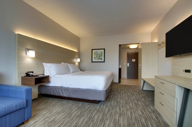 Images Holiday Inn Express & Suites Elizabethtown North by IHG