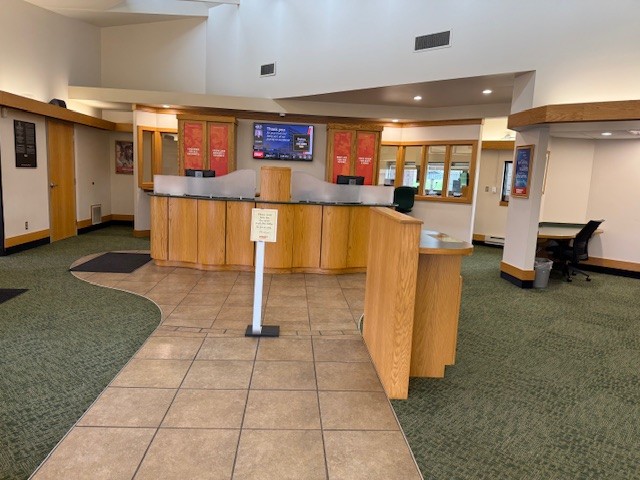 Lobby inside of the 1st Source banking center on North Anthony Blvd in Fort Wayne, Indiana