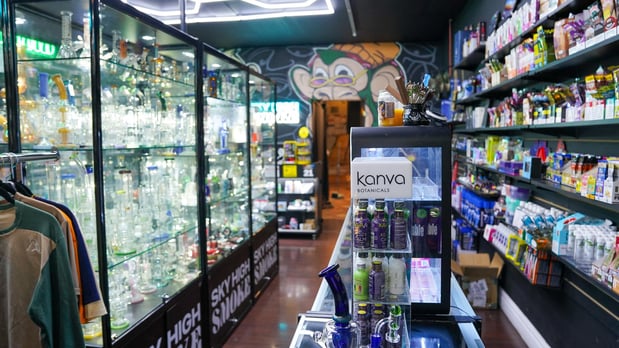 Images Sky High Smoke Shop
