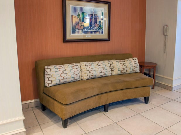 Images Holiday Inn Express & Suites Buffalo-Airport by IHG