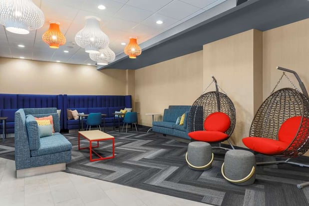 Images Tru by Hilton Dallas Market Center