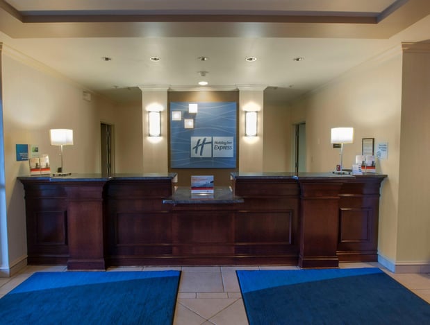 Images Holiday Inn Express & Suites Buffalo-Airport by IHG