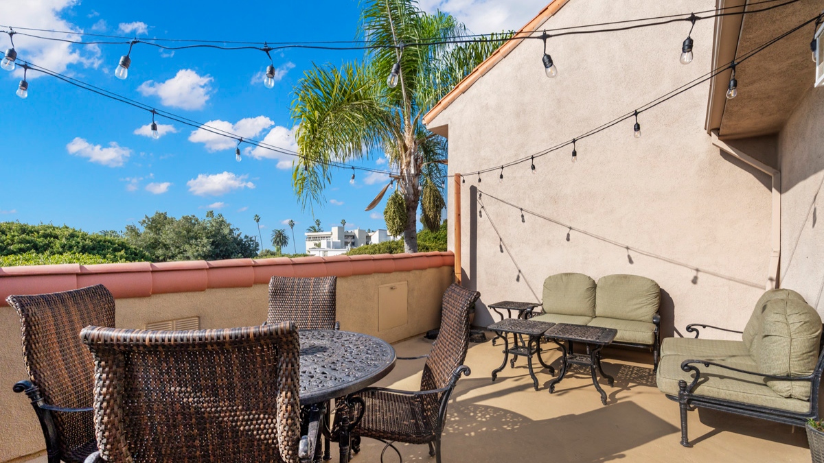 Brookdale Santa Monica Gardens Balcony