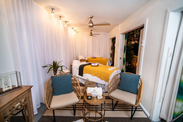 Images Kimpton Surfcomber Hotel by IHG