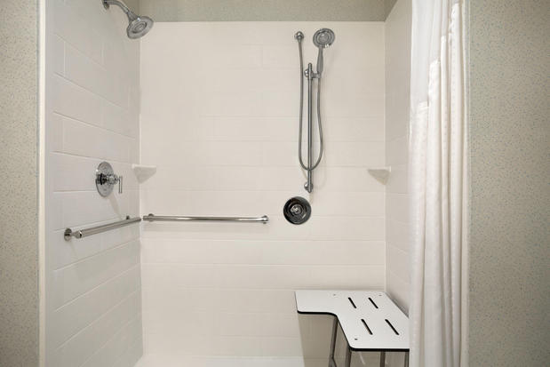 Images Holiday Inn Express & Suites McAllen - Medical Center Area by IHG