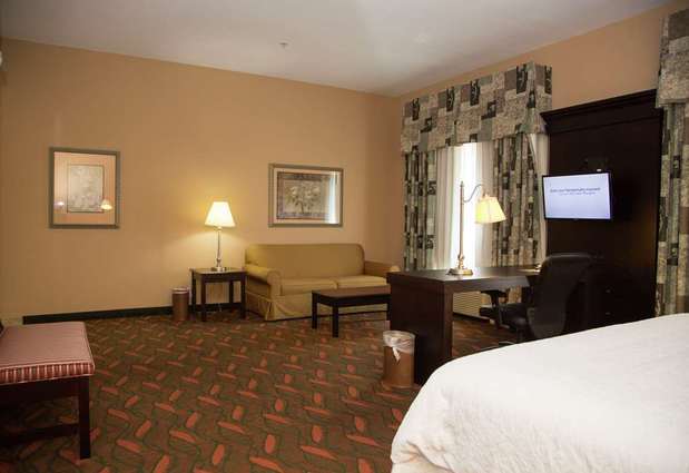 Images Hampton Inn & Suites Houston - Rosenberg