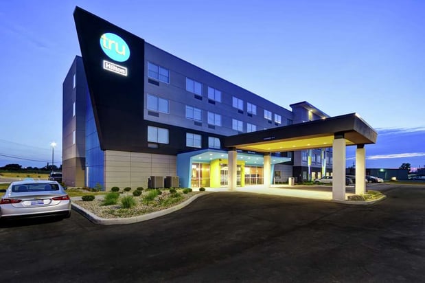 Images Tru by Hilton Fort Wayne