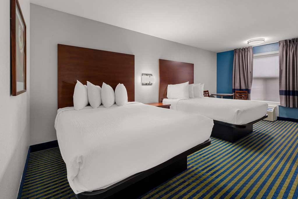 Images SureStay Plus by Best Western Brooks