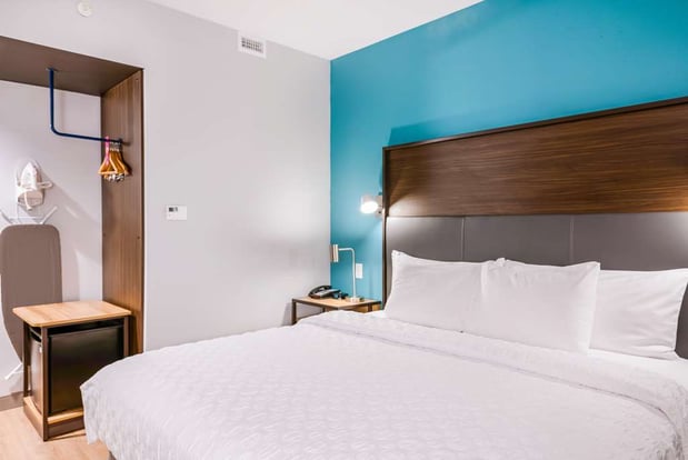 Images Tru by Hilton Midland