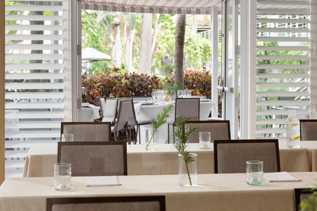 Images Kimpton Surfcomber Hotel by IHG