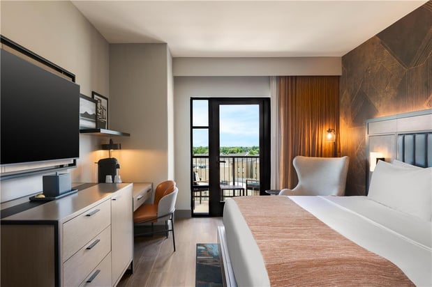 Images Hotel Avail Rogers, Tapestry Collection by Hilton