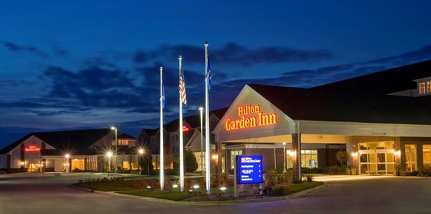 Images Hilton Garden Inn Milwaukee Northwest Conference Center