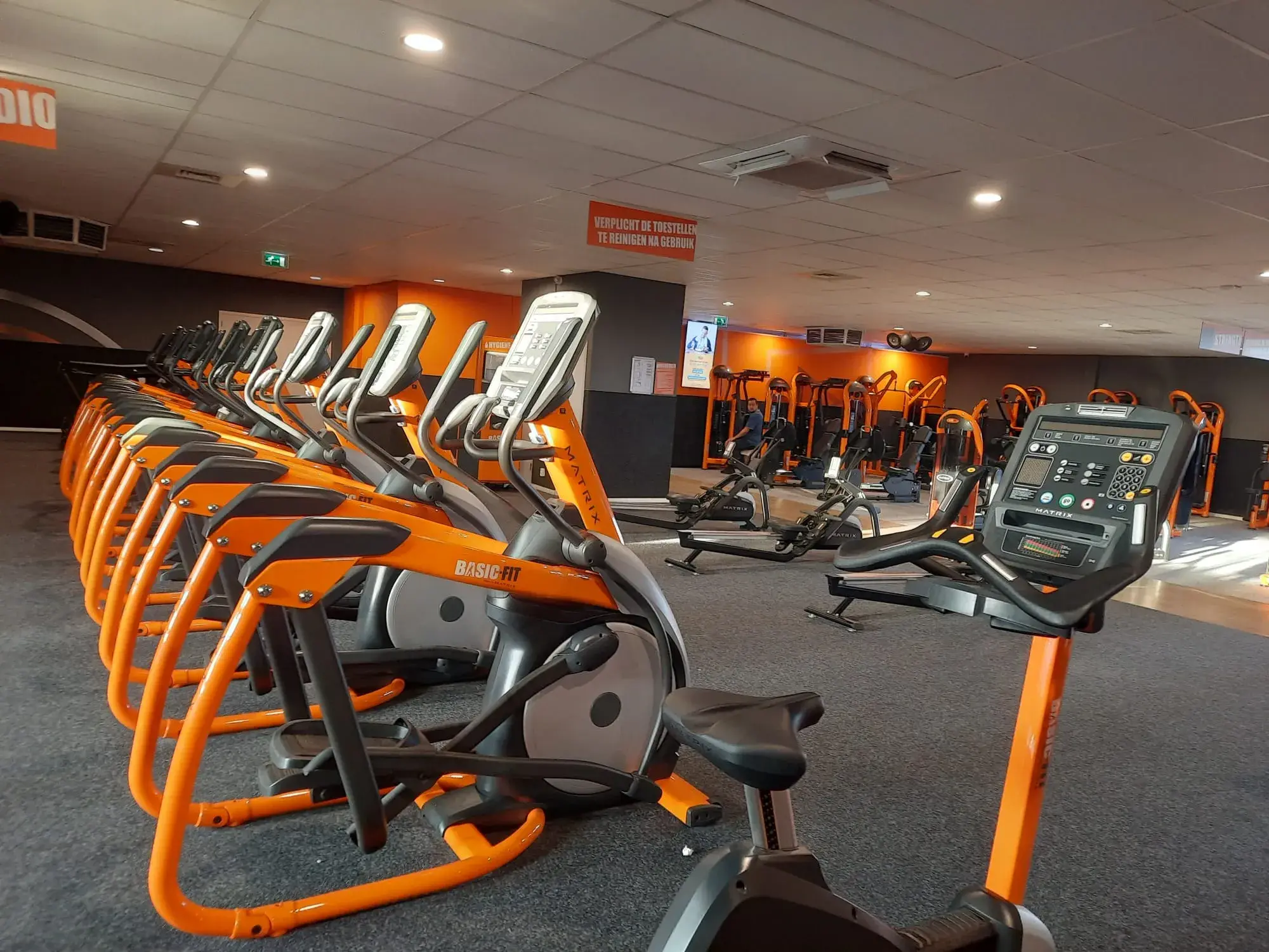 Foto's Basic-Fit 24/7