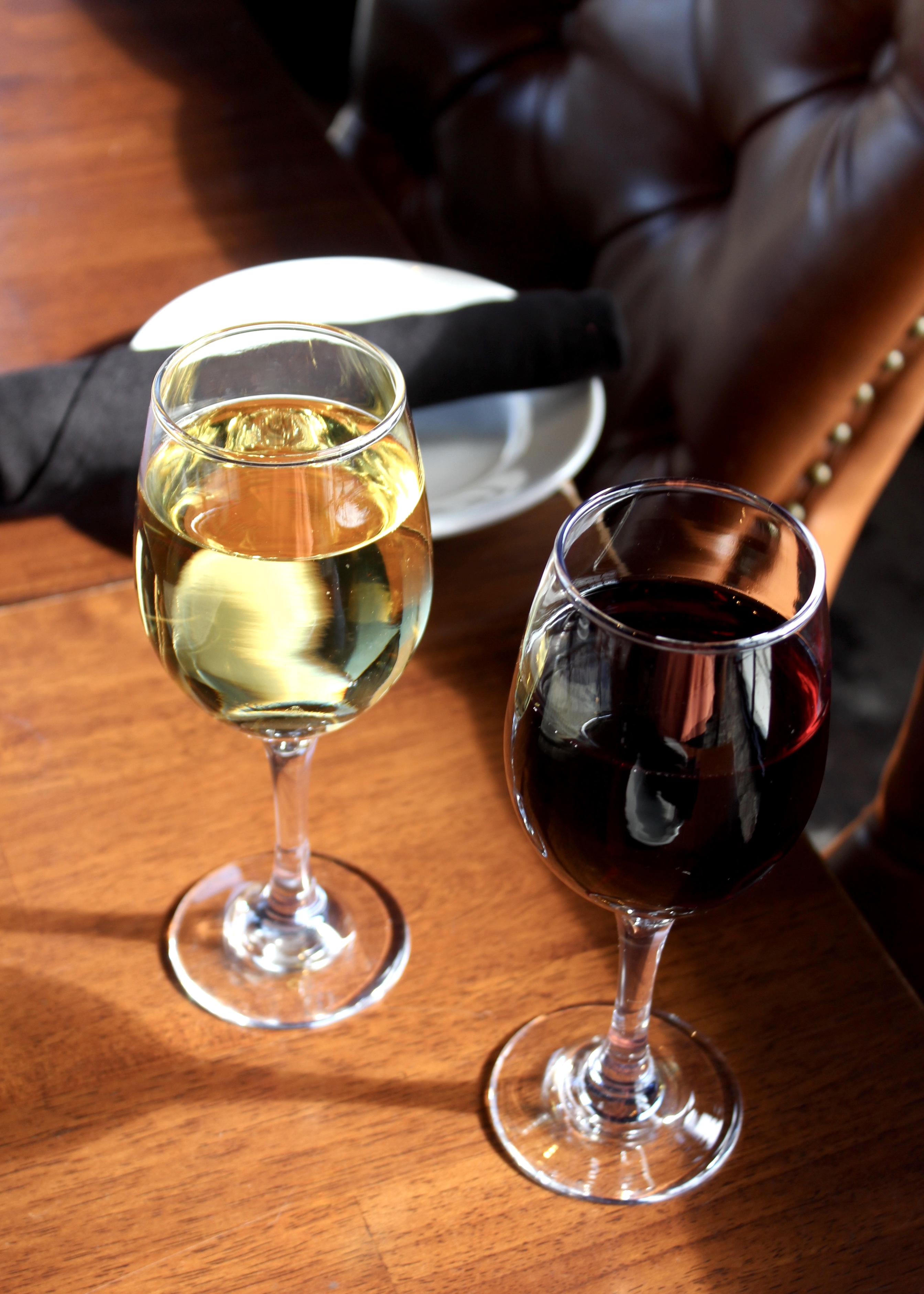 Glass of Red and White at Mama's On The Half Shell 
