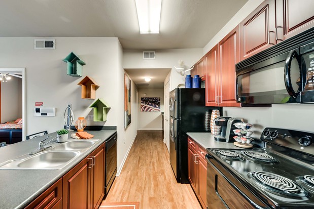 Images Maverick Place Apartments