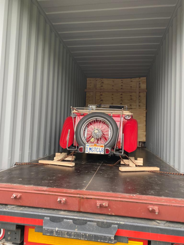 Images Cucchiarale Traslochi e Logistica