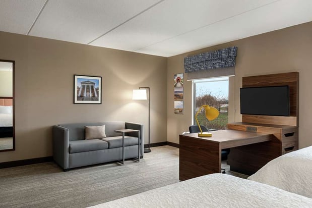 Images Hampton Inn & Suites Frederick-Fort Detrick