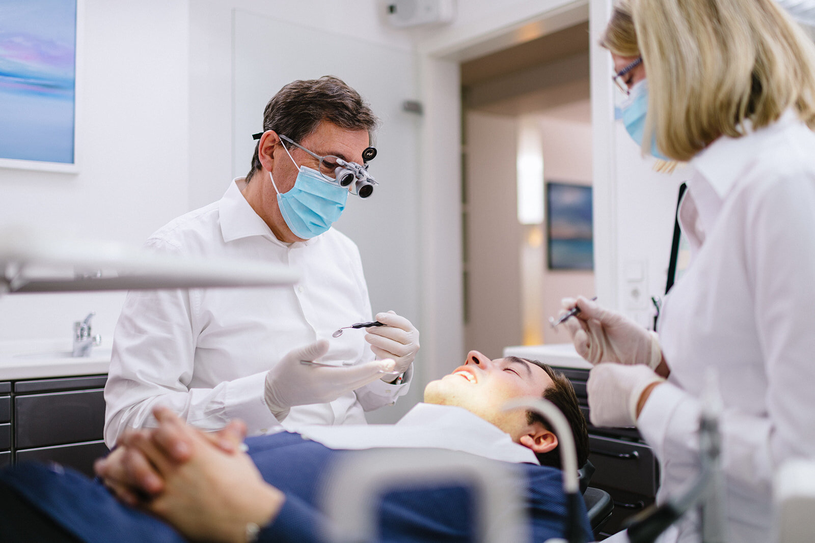 Bild 30 Praxis für Implantologie und ästhetische Zahnheilkunde Dr. Westphalen - Zahnarzt in Gottmadingen in Gottmadingen