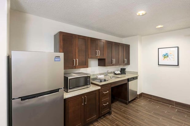 Images Homewood Suites by Hilton Miami-Airport/Blue Lagoon