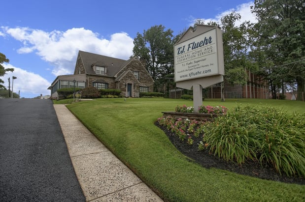 Images T.J.  Fluehr Funeral Home and Cremation Service