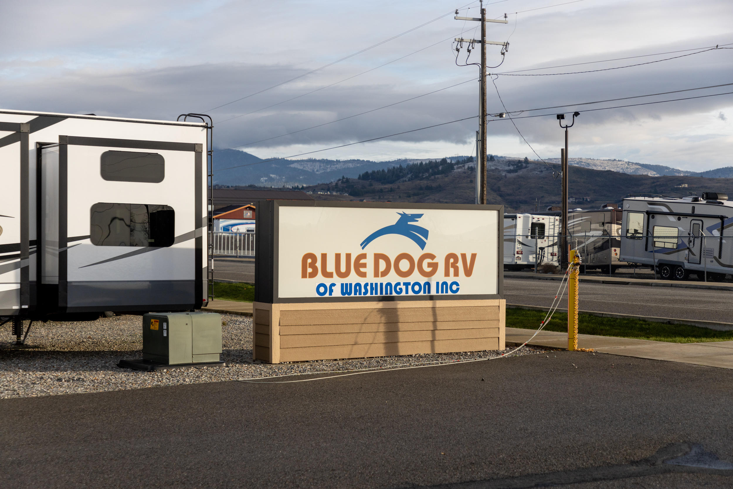 Blue Dog RV Spokane