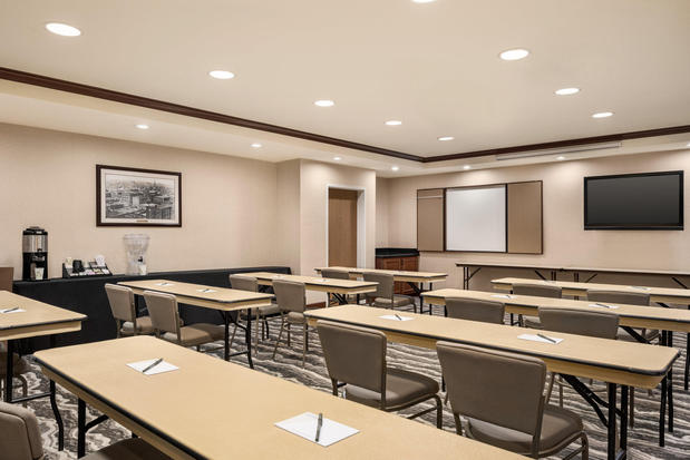 Images Staybridge Suites Oklahoma City-Quail Springs by IHG