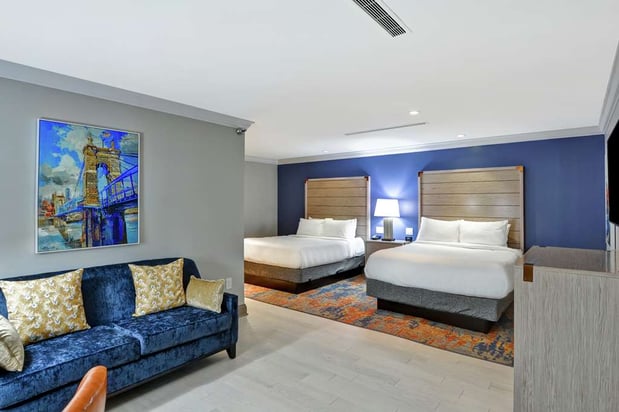 Images The Cincinnatian Hotel, Curio Collection by Hilton