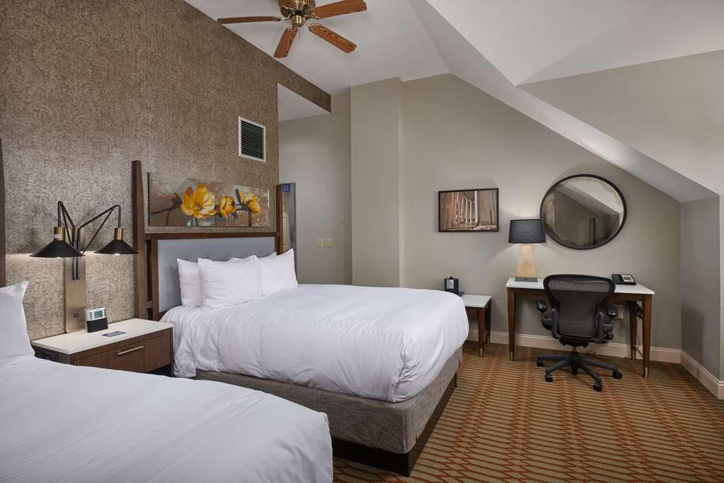 Guest room