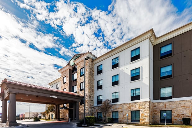 Images Holiday Inn Express & Suites del Rio by IHG