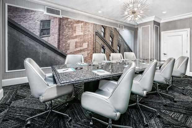 Images Hotel Indigo Dallas Downtown by IHG