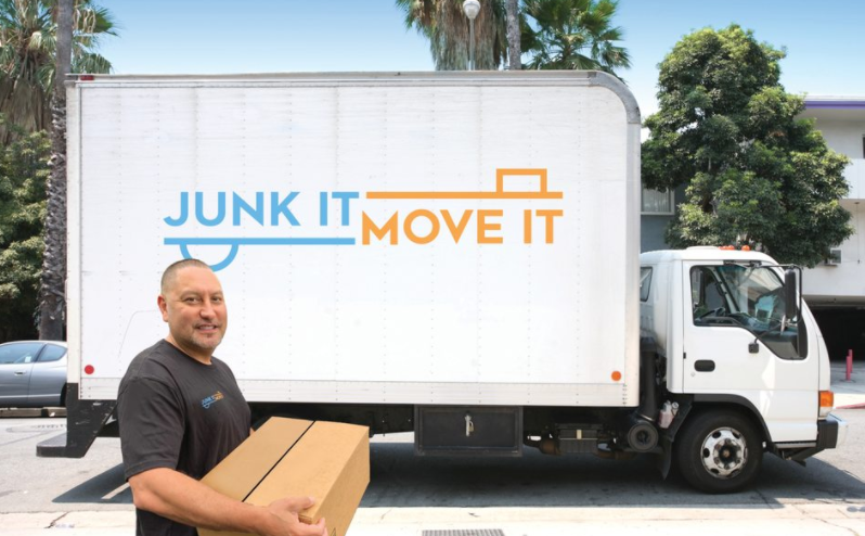 Junk It, Move It Photo