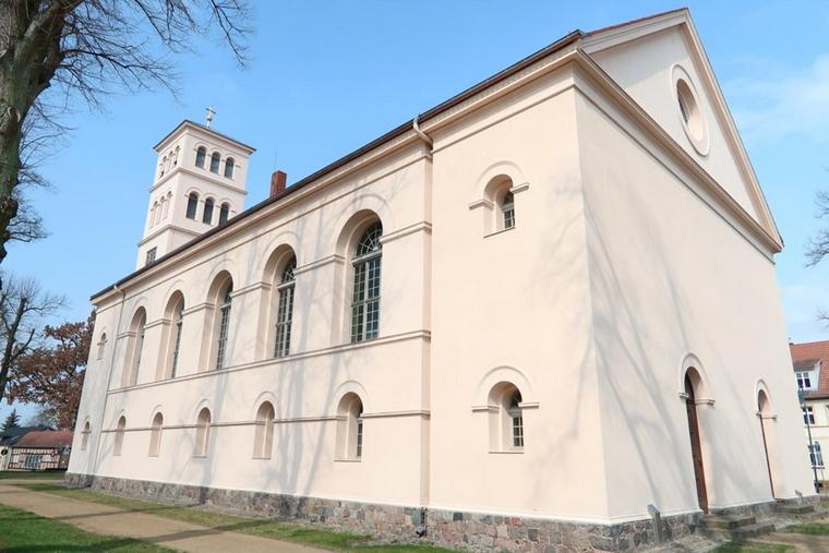 Kirche Liebenwalde - Pfarrsprengel Liebenwalde, Marktplatz in Liebenwalde