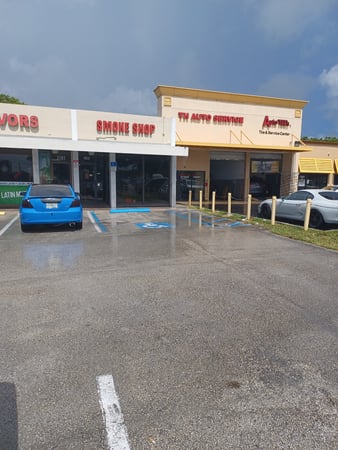 Images CoinFlip Bitcoin ATM - The Drip Smoke Shop & Hookah Lounge (Davie)
