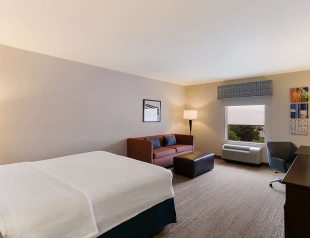 Images Hampton Inn & Suites Wilmington Christiana