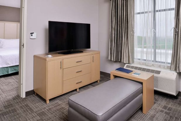 Images Homewood Suites by Hilton Des Moines Airport