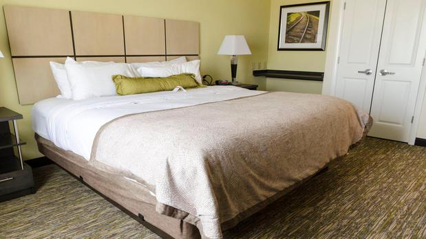 Images Candlewood Suites Memphis - Southaven, an IHG Hotel