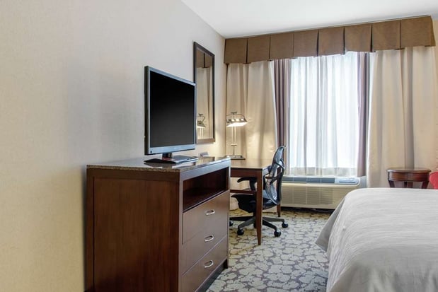 Images Hilton Garden Inn Portland Airport