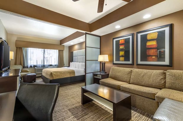 Images Best Western Plus Lackland Hotel & Suites