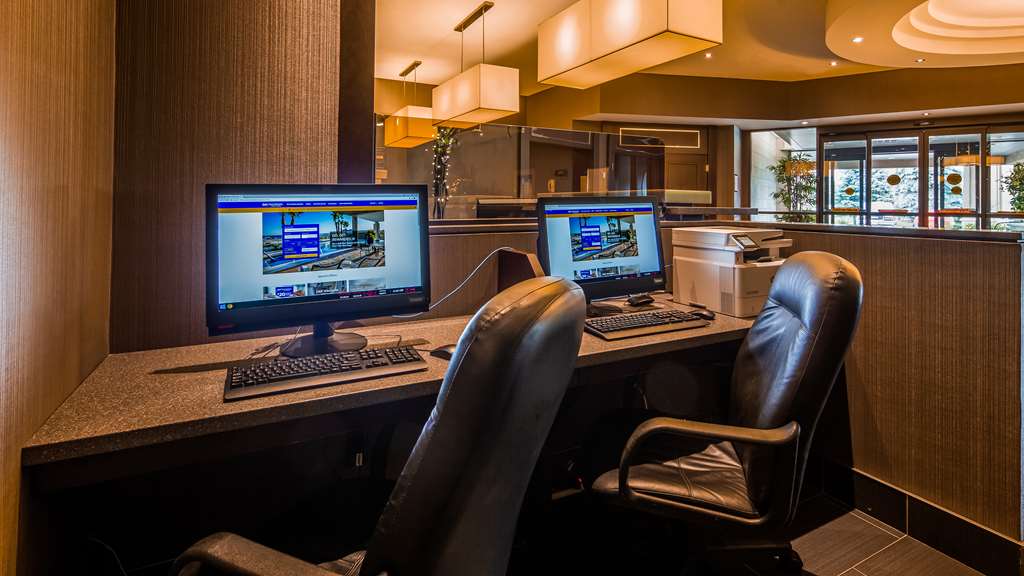 Images Best Western Plus Guildwood Inn