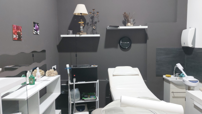 Images The Phoenix Hair & Beauty di Roberta Burgio