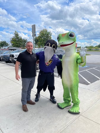 Images Wayne Nieberlein - GEICO Insurance Agent