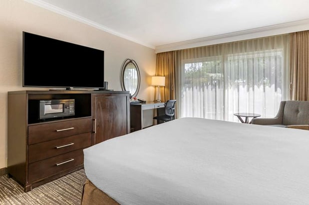 Images Best Western Plus Garden Court Inn