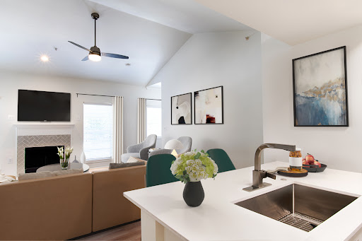 Images Legacy Estates at Frisco Apartments