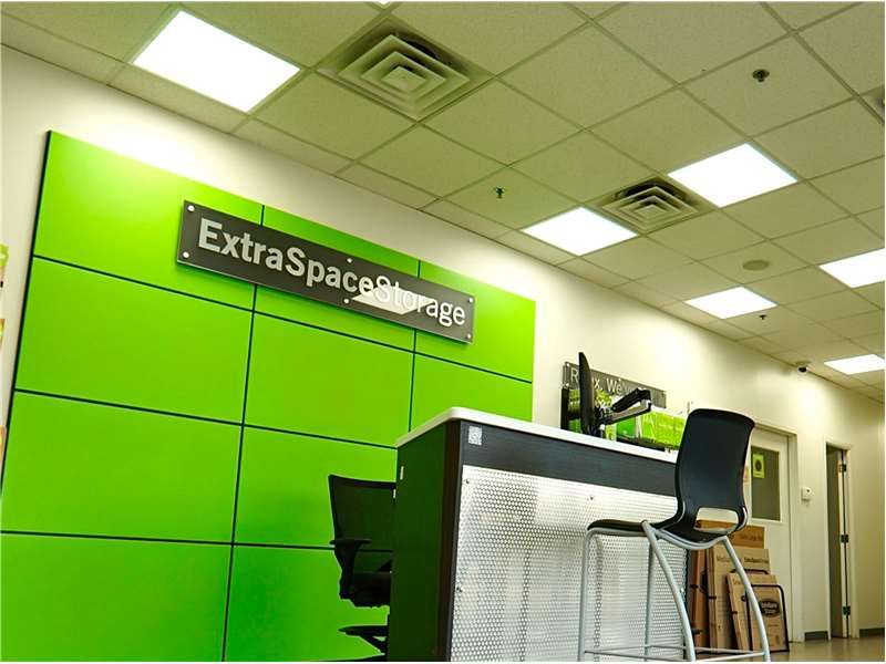 Office - Extra Space Storage at 4821 W 67th St, Bedford Park, IL 60638
