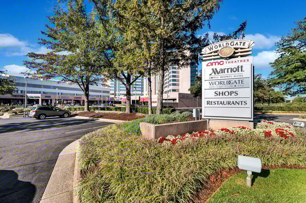 Images Camden Dulles Station Apartments