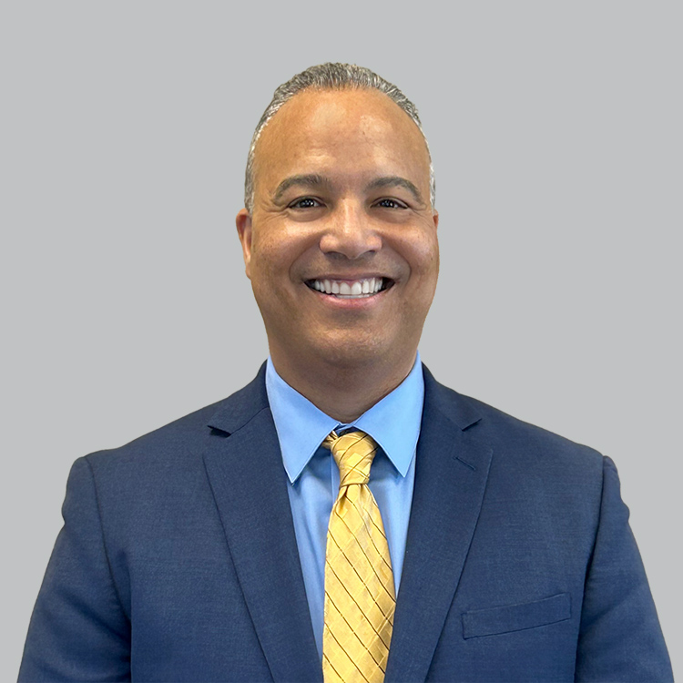 Headshot of Philip S. Getfield, a wealth advisor at Chase